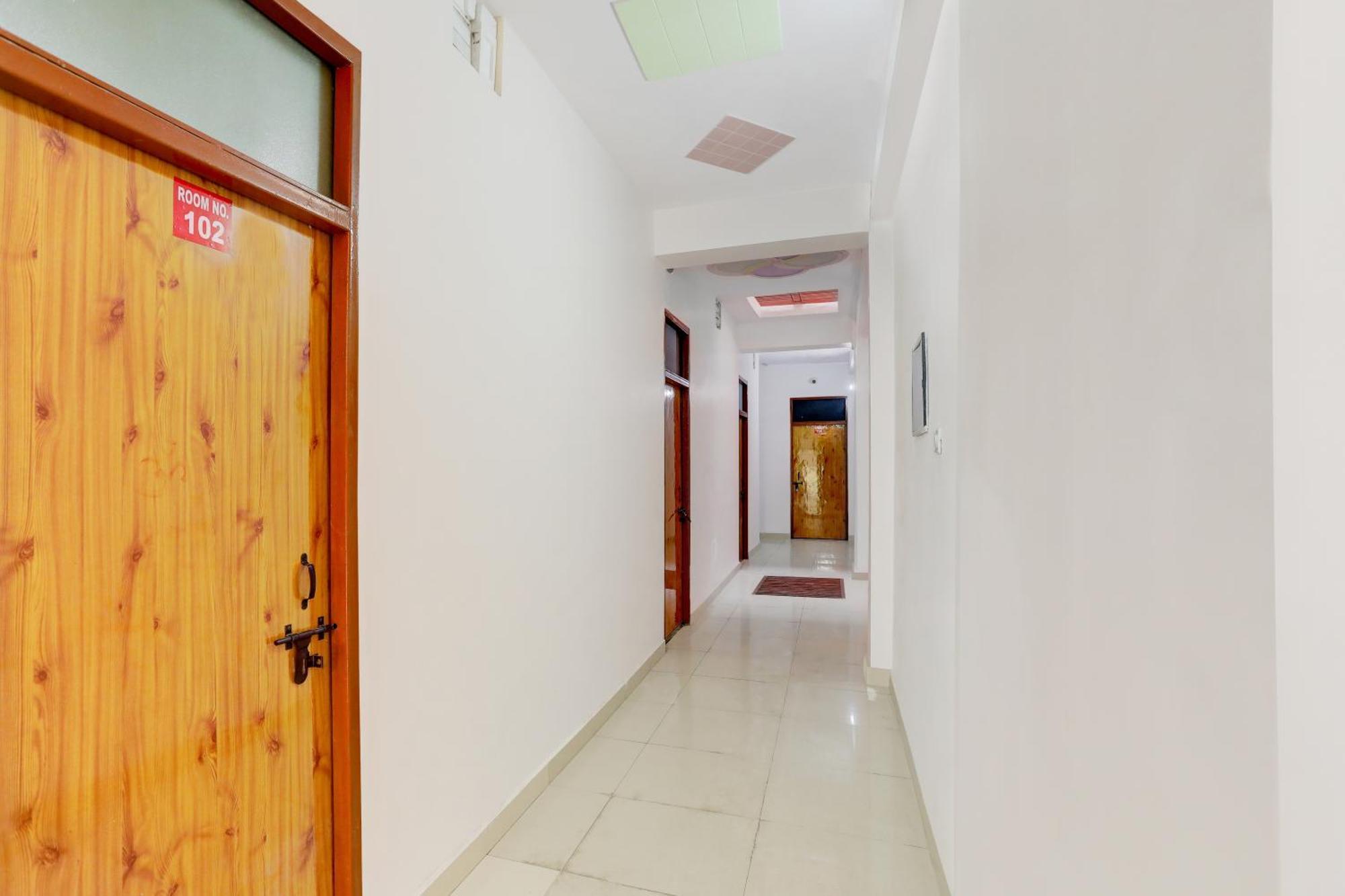 Hotel O Blu Moon Ghaziabad Exterior foto