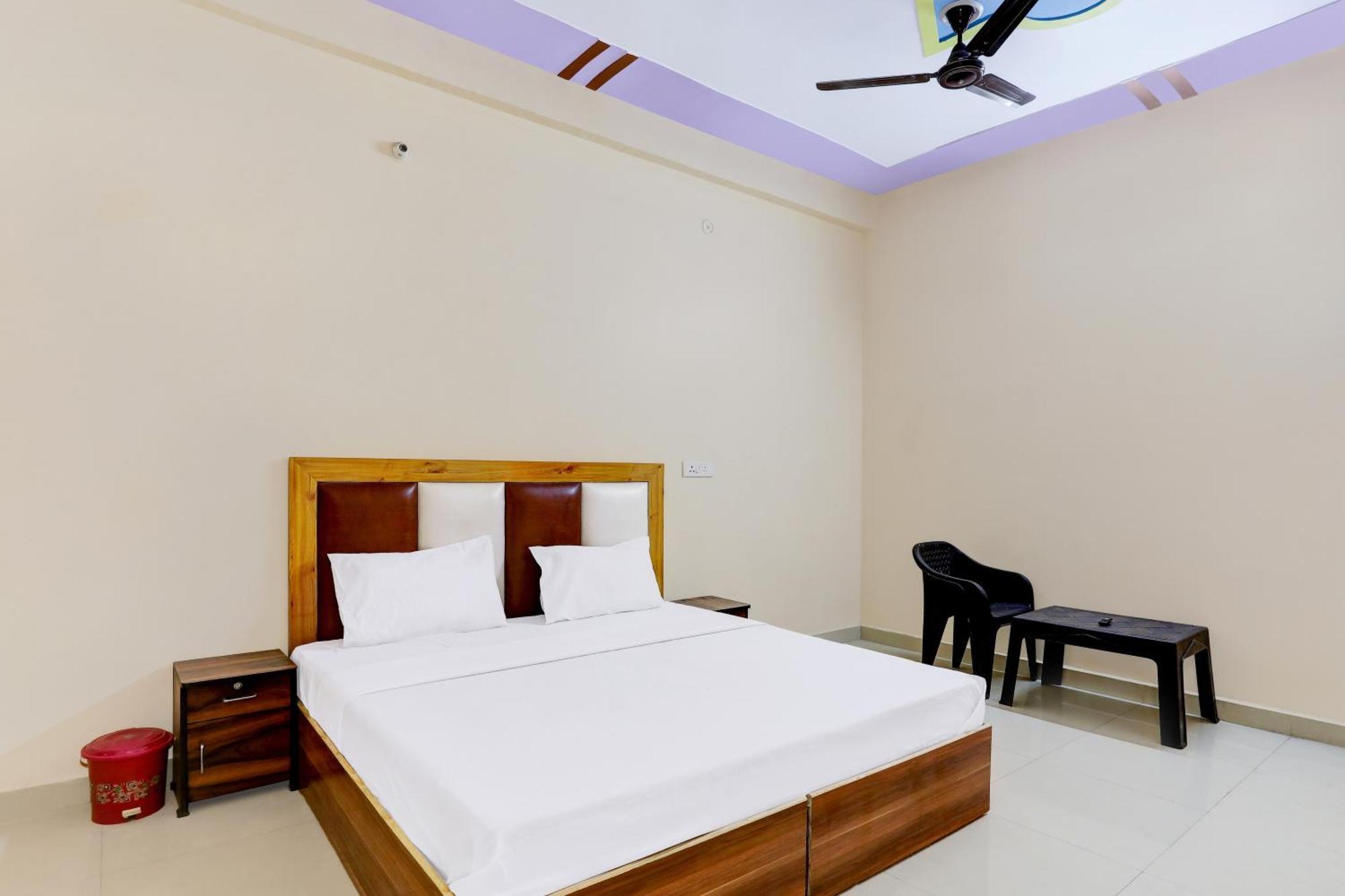 Hotel O Blu Moon Ghaziabad Exterior foto