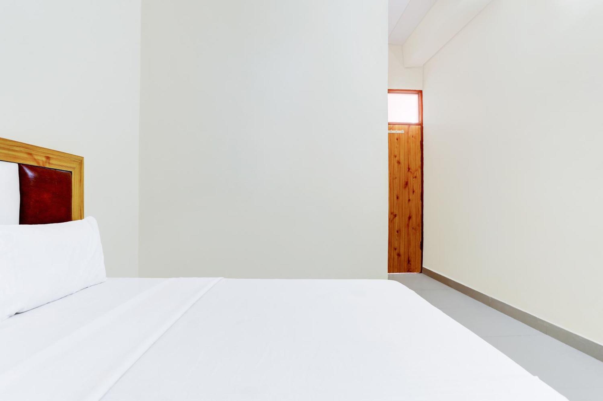 Hotel O Blu Moon Ghaziabad Exterior foto